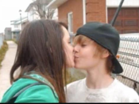 Justin Bieber Kissing photos below These photos were taken online