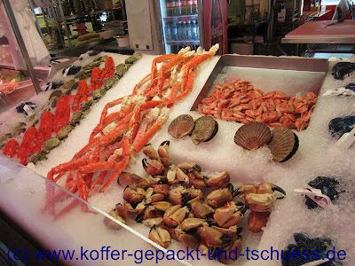 Fischmarkt in Bergen in Norwegen Einfahrt auf der Kreuzfahrt mit Mein Schiff 4