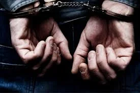 Συλλήψεις στο Άργος για κλοπή αυτοκινήτου και ναρκωτικά