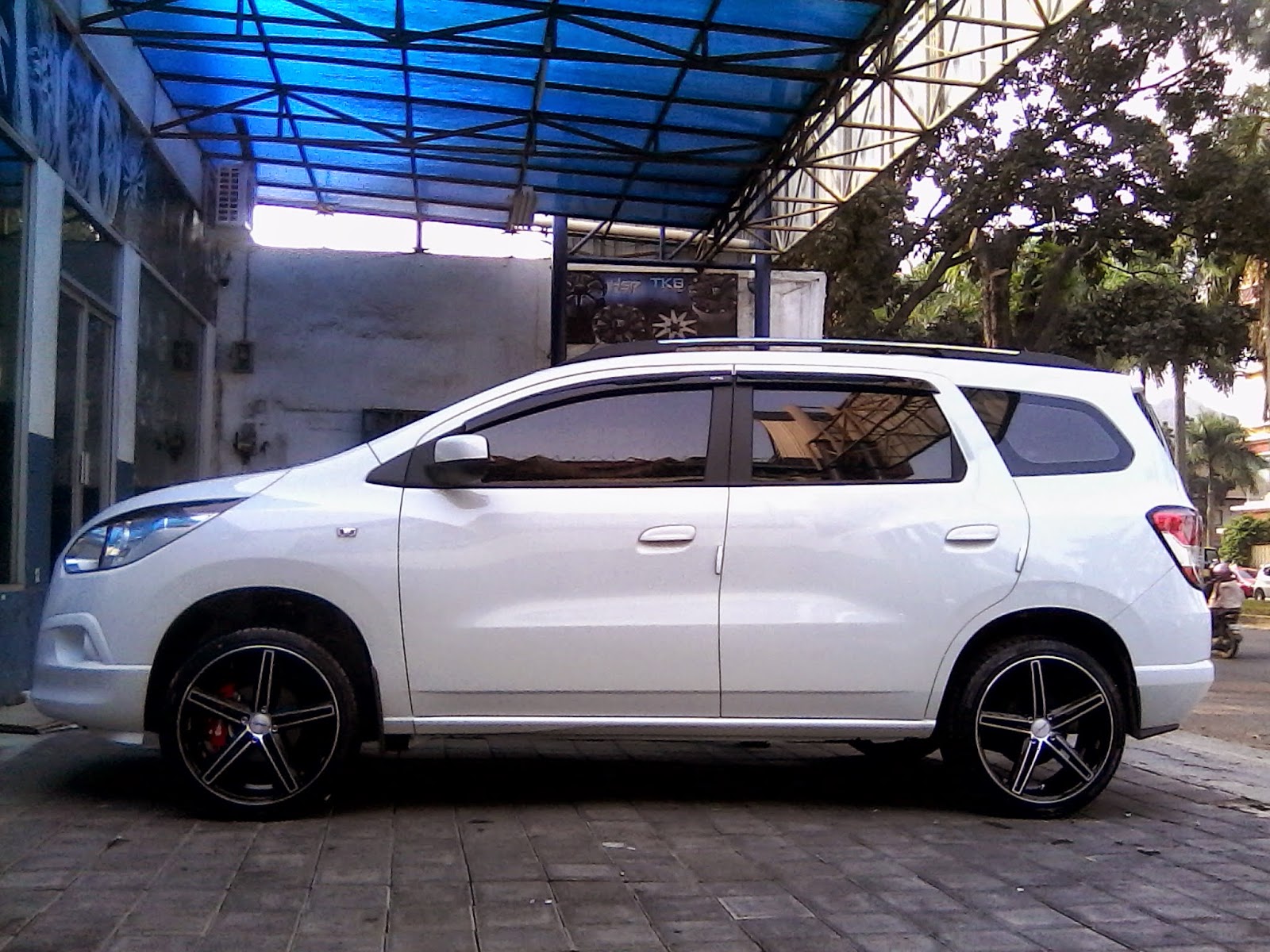 Aneka Modifikasi Galeri Modifikasi Mobil Chevrolet Spin  