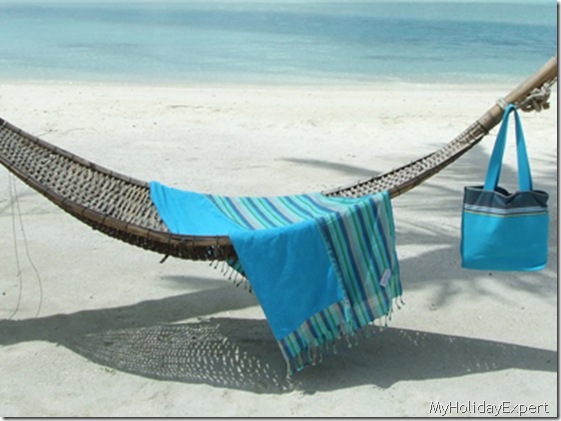 beach_towel_and_hammock