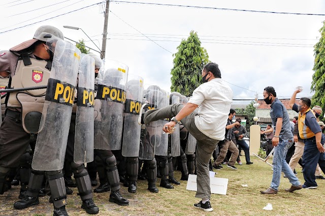 Puluhan Orang Ribut-Ribut di Mapolres Kebumen, Ini Yang Terjadi