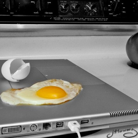 broken-laptop (2)