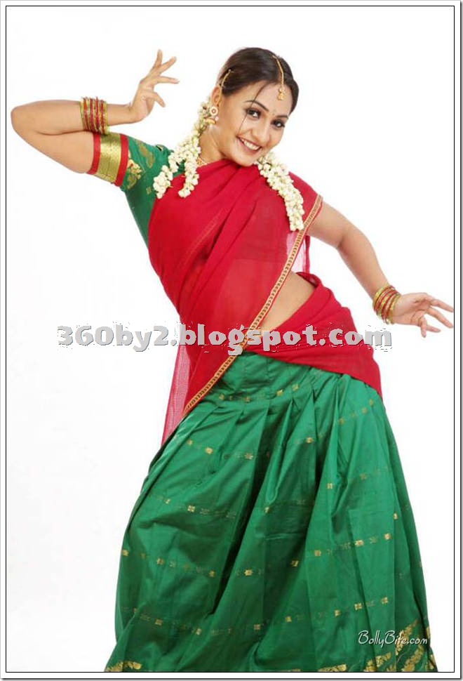 Kollywood and Tollywod model Aashi Thakur