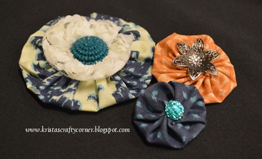 fabric circles_baste stitching and pull DSC_2969