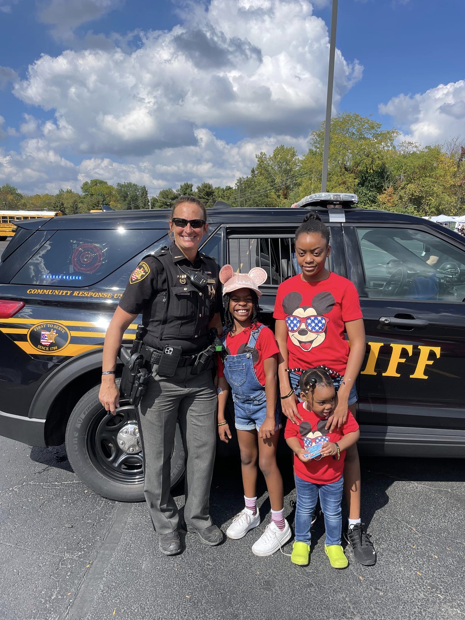 sheriff with 3 children