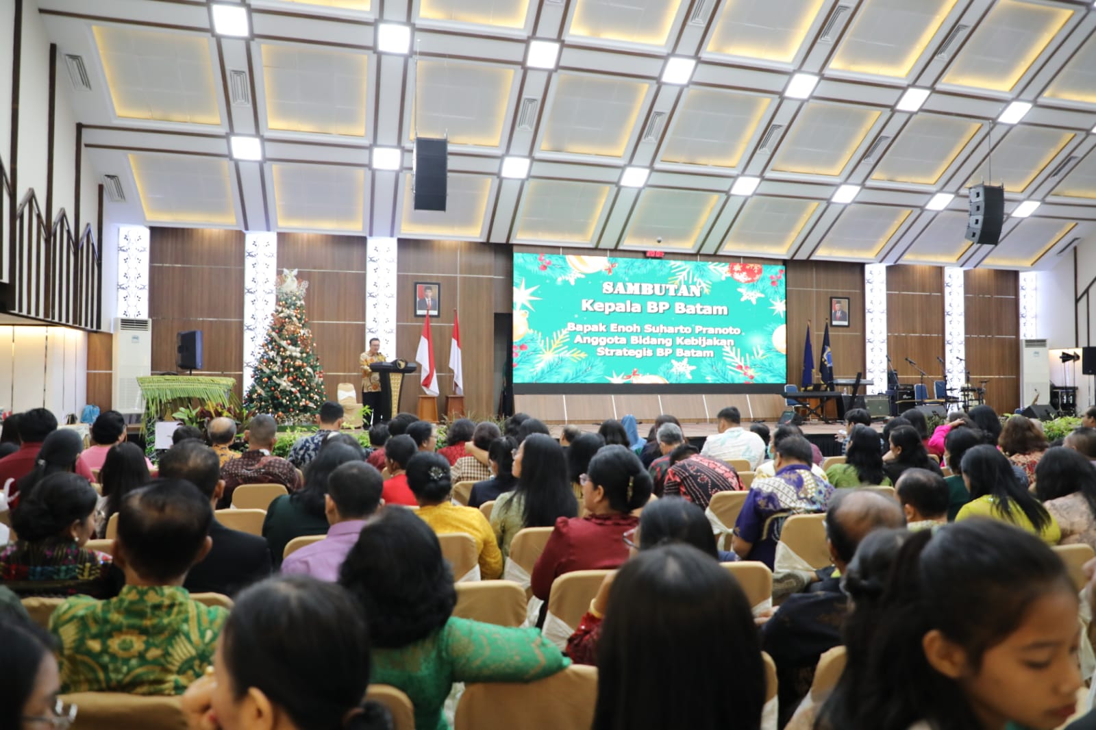 Suka Cita Malam Perayaan Natal 2023 di Lingkungan BP Batam