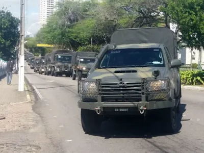 Resultado de imagem para Tropas do Exército chega em frente ao arena das dunas