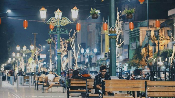 Suasana Malam di salah satu sudut Malioboro