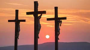 Jesús y los dos ladrones en la cruz, las 7 palabras de Jesús en la Cruz