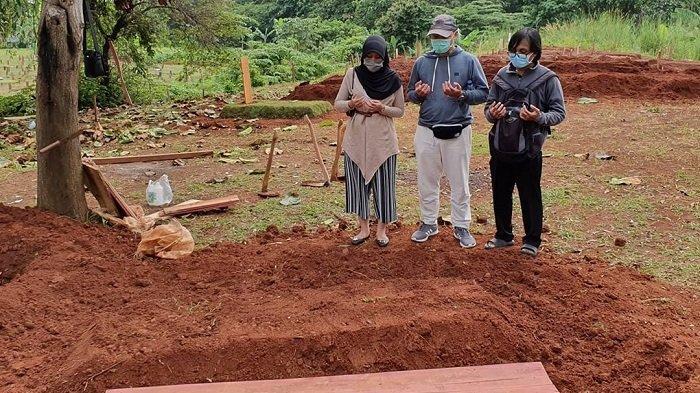 Kisah Pilu Pemakaman Pasien Corona, Hanya Dihadiri Tiga Anak Tanpa Pelayat,  naviri.org, Naviri Magazine, naviri