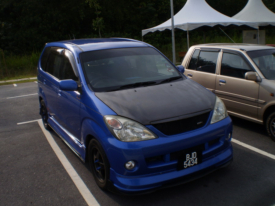 car stiker: Toyota Avanza Modification Body Kit-Best Car Sticker Collection