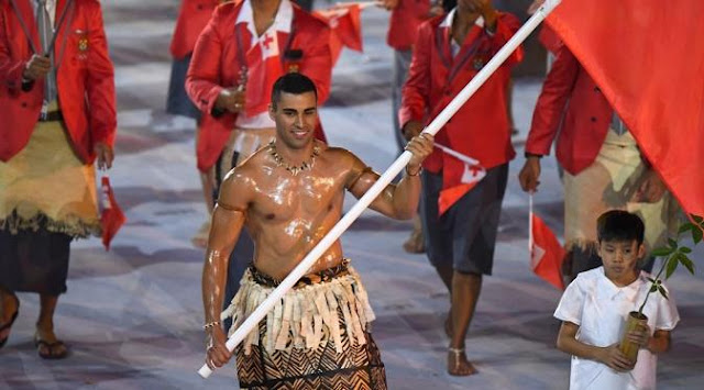 Kostum Pembukaan Tonga di Olimpiade RIO 2016