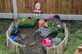 Bring the fun and learning outside! Ideas for creating kid-friendly outdoor play areas. #childsplay #play #outdoorplay #summerfun