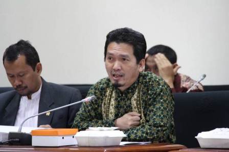 PKS Pertanyakan Dengan Meminta Polri Lakukan Investigasi Meningkatnya Impor Senjata di Masa Pandemi COVID-19