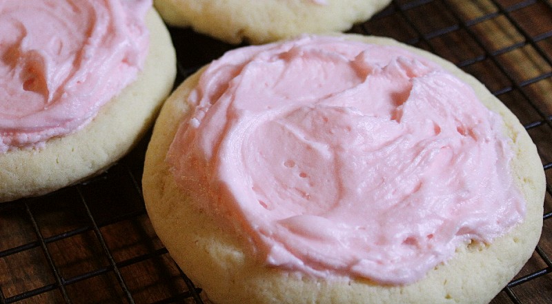 Copycat Crumbl Pink Chilled Sugar Cookie