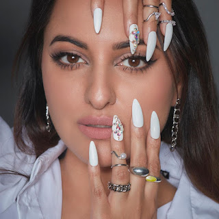 Bollywood Sonakshi Sinha Fire on new Photoshoot Looks