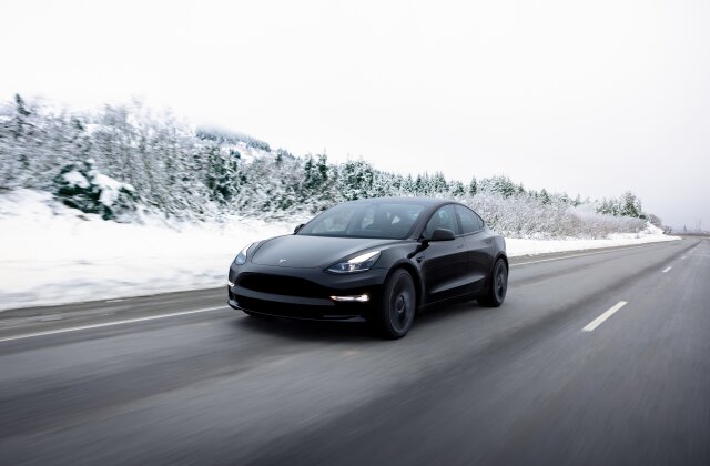 Electric-Car-in-Winter