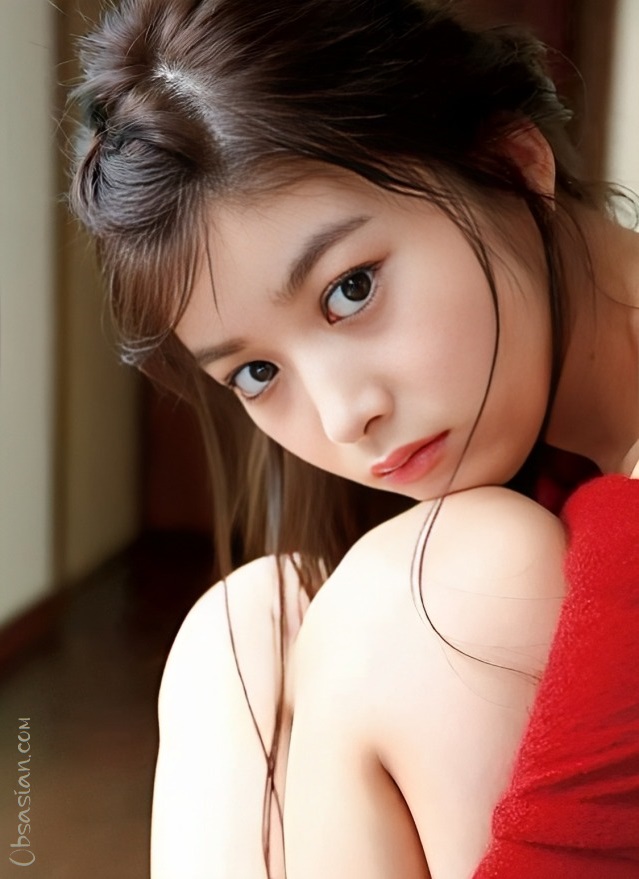 Fumika Baba 馬場 ふみか 1 Fumika Baba 馬場 ふみか with her chin on her knee