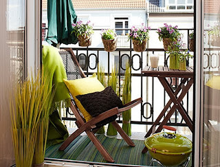 Decorate your little balcony