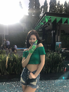 blackpink's jennie Sprite