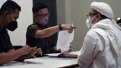 Ngabalin Minta Rizieq Shihab Ciptakan Suasana Teduh Pasca Keluar dari Penjara