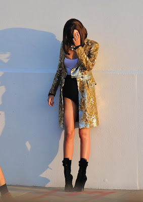 Miranda Kerr ,Elegant Classy Gold Robe Fashion