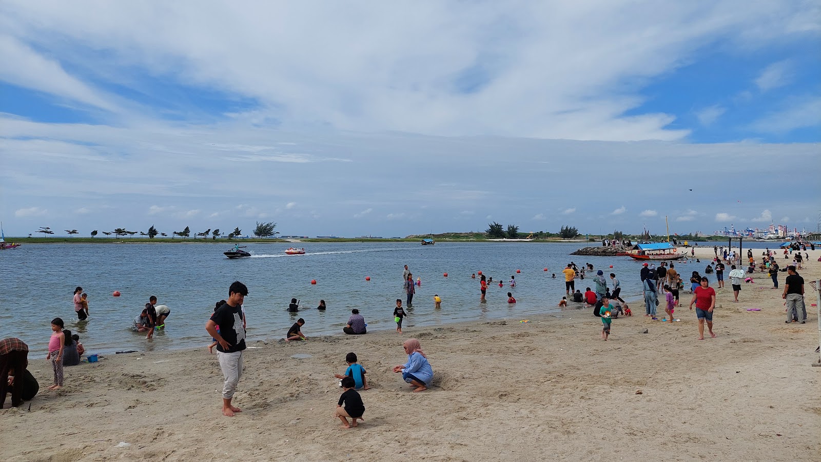 Pantai Ancol Jakarta