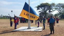 Murid SMPN 1 Jatibanteng Siap Mengkibarkan Bendera Merah Putih Pada Upacara HUT RI ke-77 