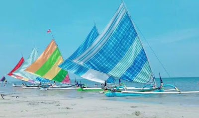 kesan yang langsung dialami kala datang di Halaman rekreasi Alam Pasir Putih Pantai Carita, Kabupaten Pandeglang– Banten.  Pantai Pasir Putih Carita.