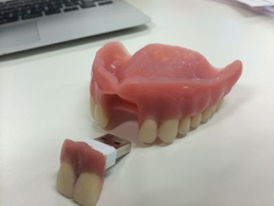 Dentier USB