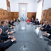 El Gobierno recibió a jefes de bloque del Senado en Casa Rosada: el kirchnerismo, ausente