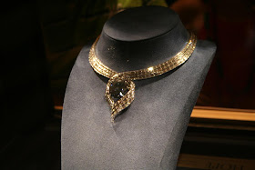 The Hope Diamond @ Smithsonian :: All Pretty Things