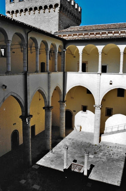 CASTELLO-DI-CELANO-LOGGIATO