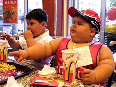 funny pictures of fat people eating. 2011 pictures of people eating
