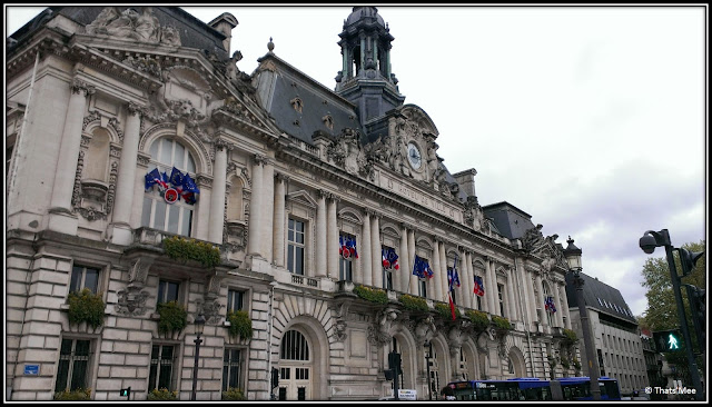 gigantesque Mairie de Tours style haussmanien