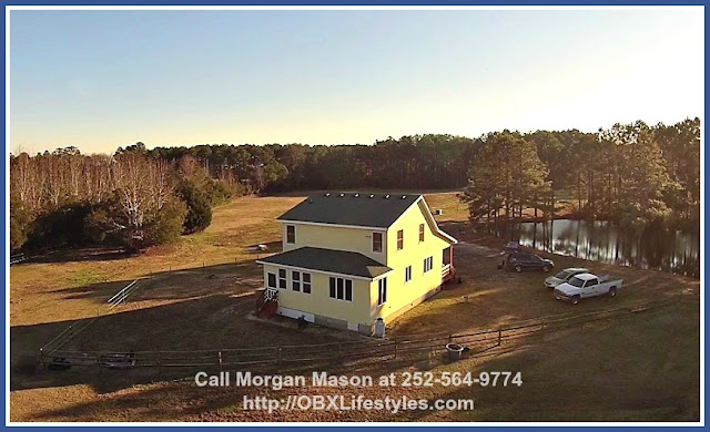 This 4 bedroom equestrian property for sale on the Outer Banks NC features a 30 year architectural shingle composite roof, Anderson casement windows, and quality grade cherry laminate floors all throughout.