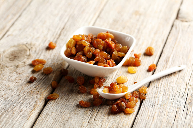Easy Way to Gain weight know how raisins can help in weight gain