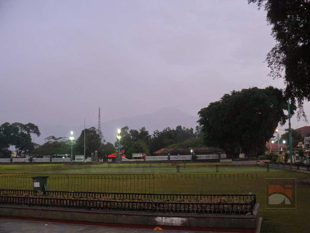 Alun-Alun Purwokerto Pagi 16-02-2015  Dokumentasi Indonesia