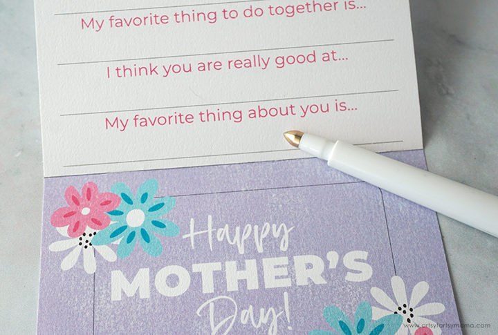 Free Printable Mother's Day Questionnaire + Gift Card Holder