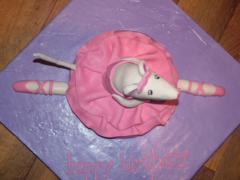 Angelina Ballerina Cake Posted by A Piece of Cake at 656 PM