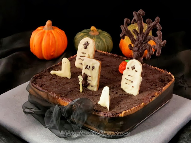 Halloween cemetery cake