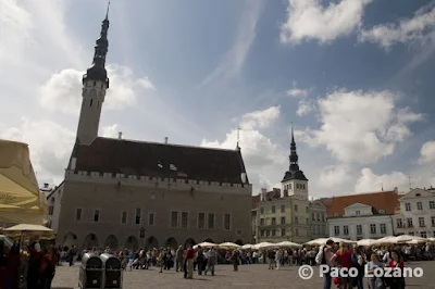 Tallinn Town Hall Square (Raekoja plats)