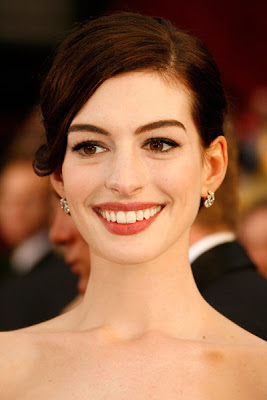 Anne Hathaway Hair Oscars on Anne Hathaway Oscars 2009 Oscars 2009 Beauty  Anne Hathaway