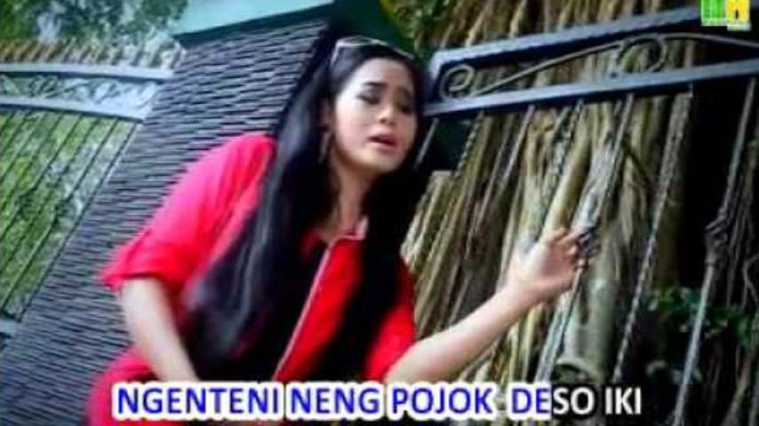 Rini Epeledut Pojok Deso