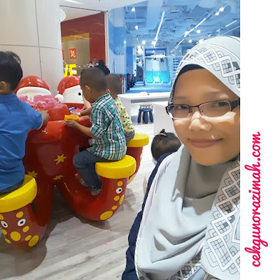 dreamworld playland, playland ioi city mall, ioi city mall putrajaya, indoor playland, irfan hensem, dhia zahra