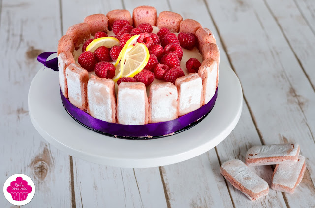 Bavarois framboises, citron et biscuits rose de Reims