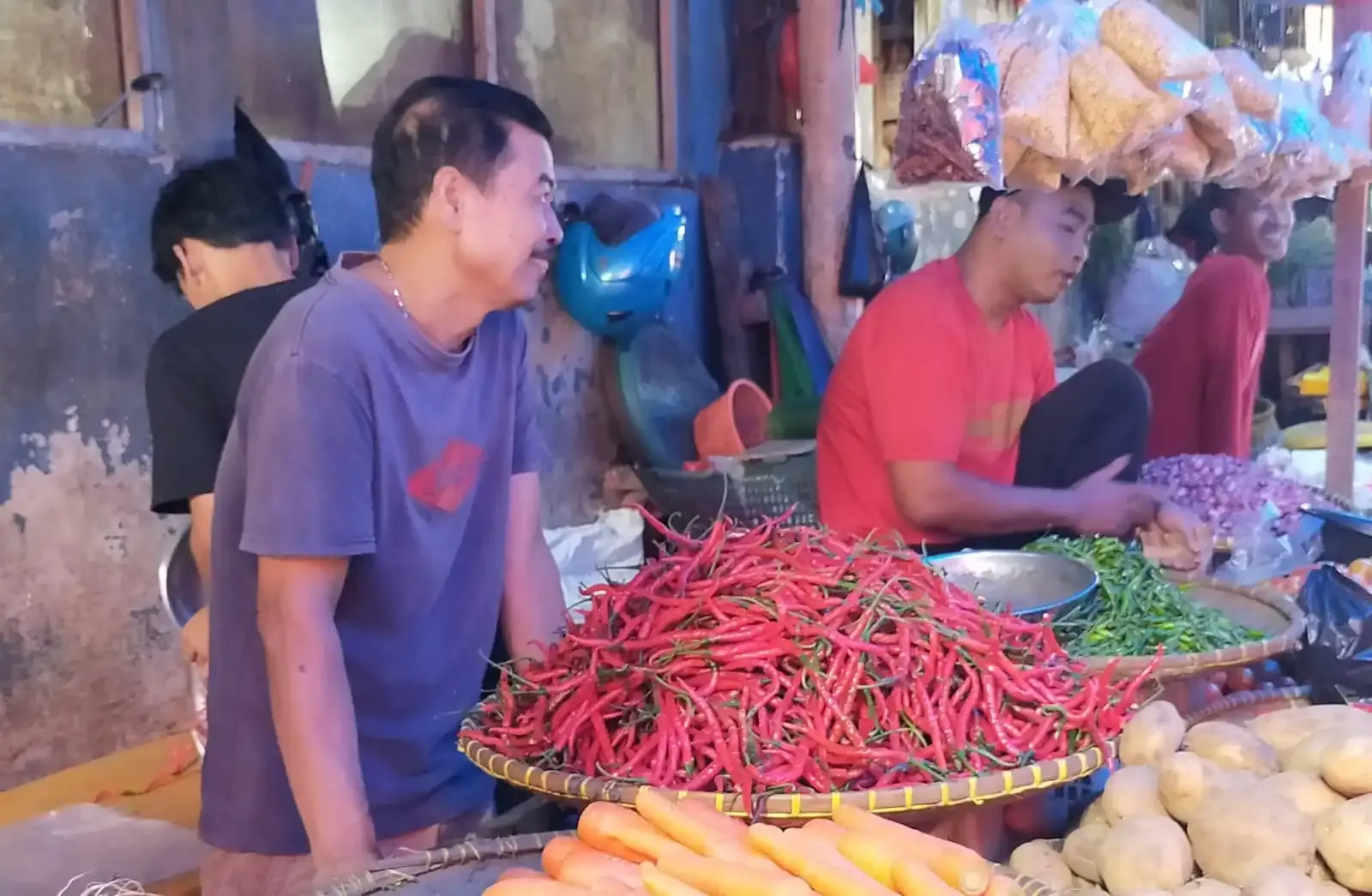 Harga Cabai dan Bawang Meroket di Pasar Rangkasbitung Harga Cabai dan Bawang Meroket di Pasar Rangkasbitung