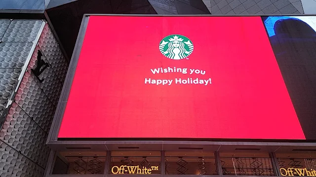 Starbucks Ad Malaysia Starhill Gallery Nearby Pavilion Bukit Bintang Digital Out of Home Advertising