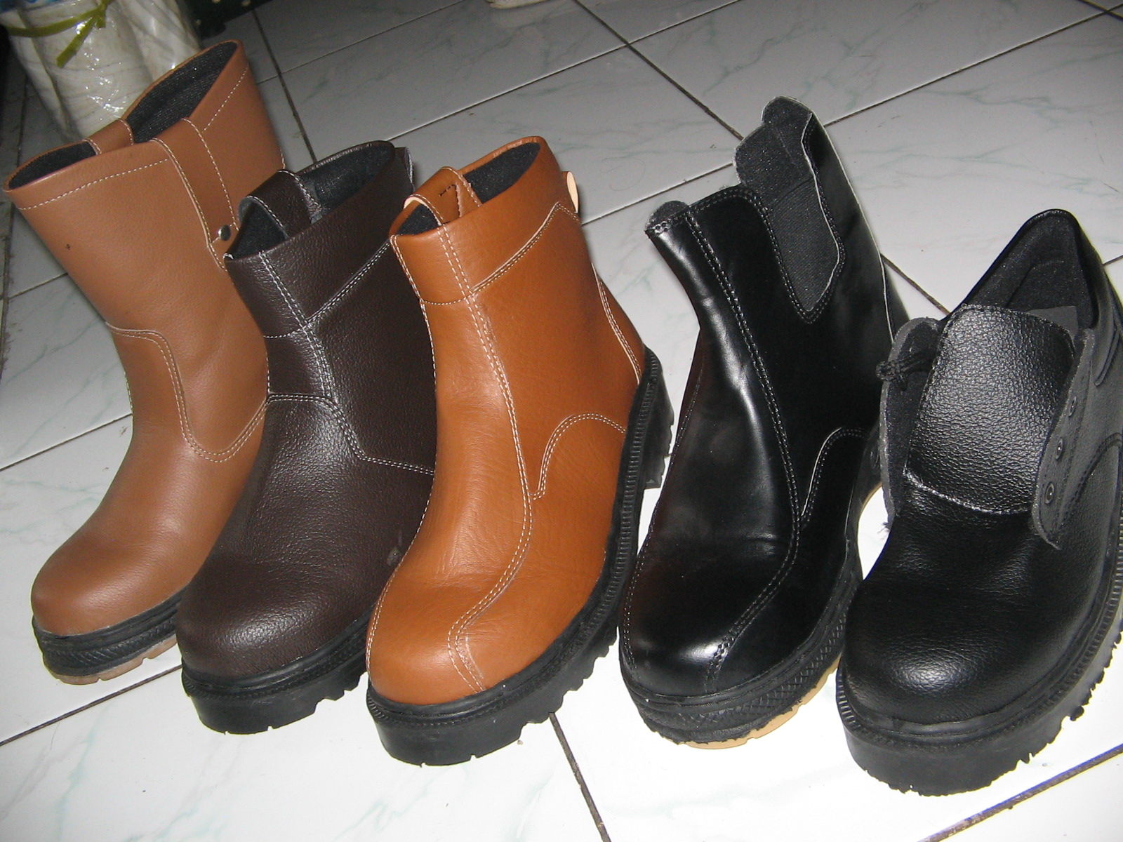 Gambar Sepatu Safety Sepatu Safety Surabaya Grosir 